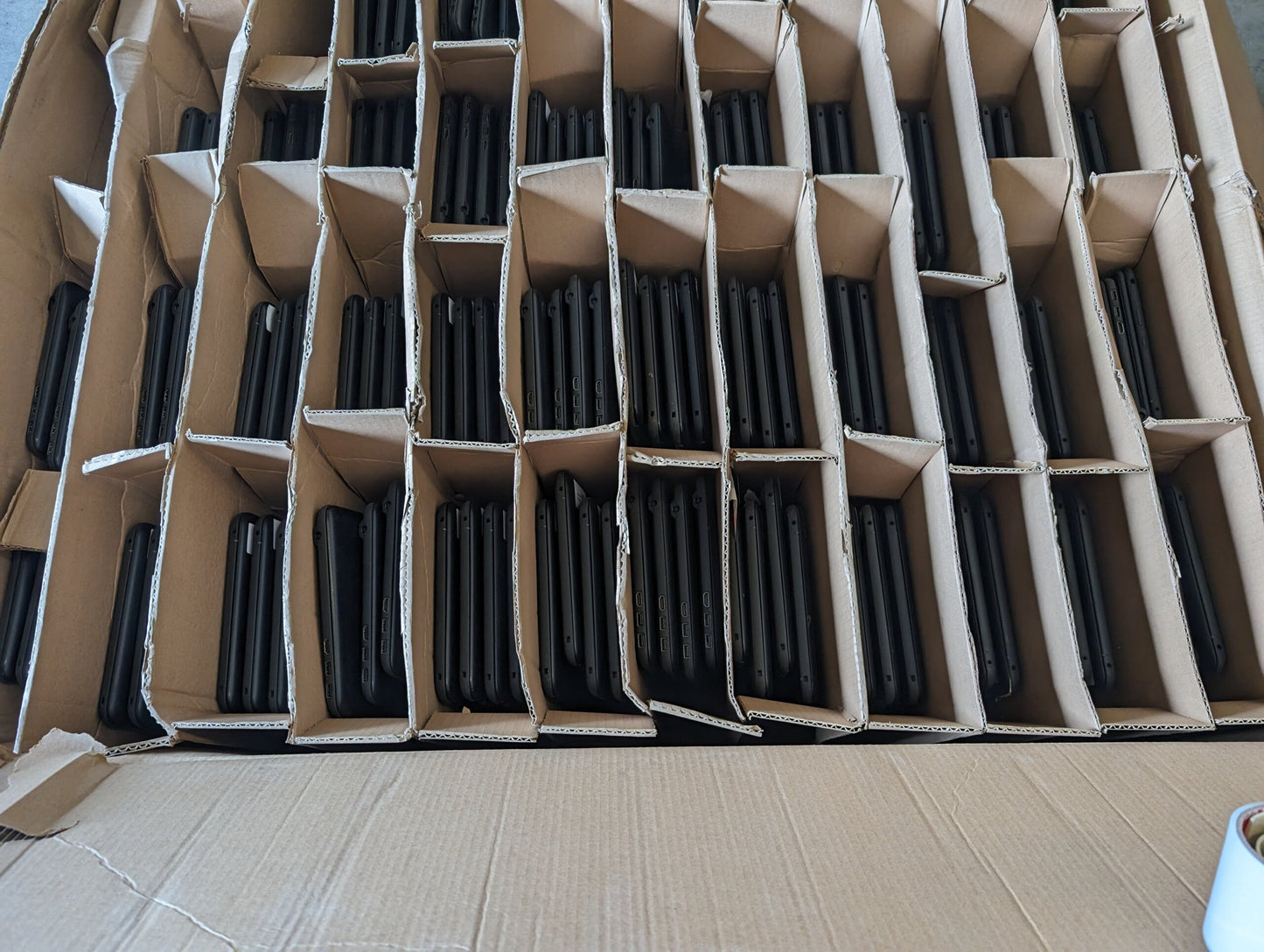 LOT OF 2000 HP 11 G6 CHROMEBOOKS