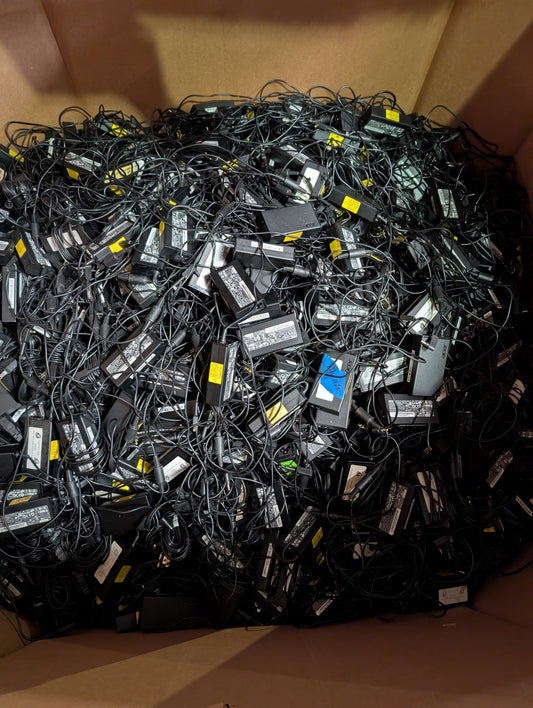 BULK LOT OF 18,000 ACER SMALL ROUND TIP AC ADAPTERS 45W - 65 WATT