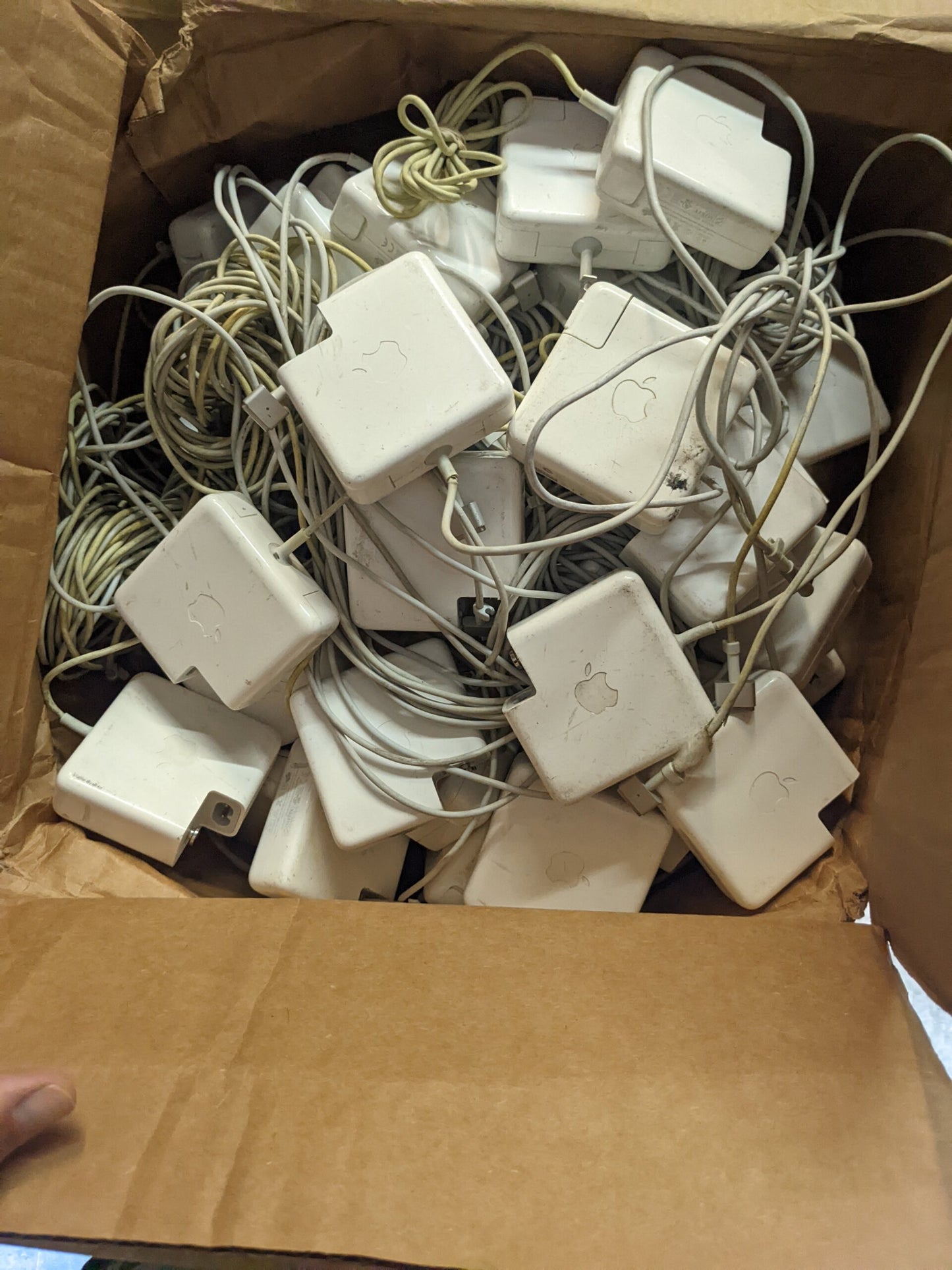 BULK LOT OF 10,000 AC ADAPTERS – OEM ORIGINAL WITH POWER CORDS