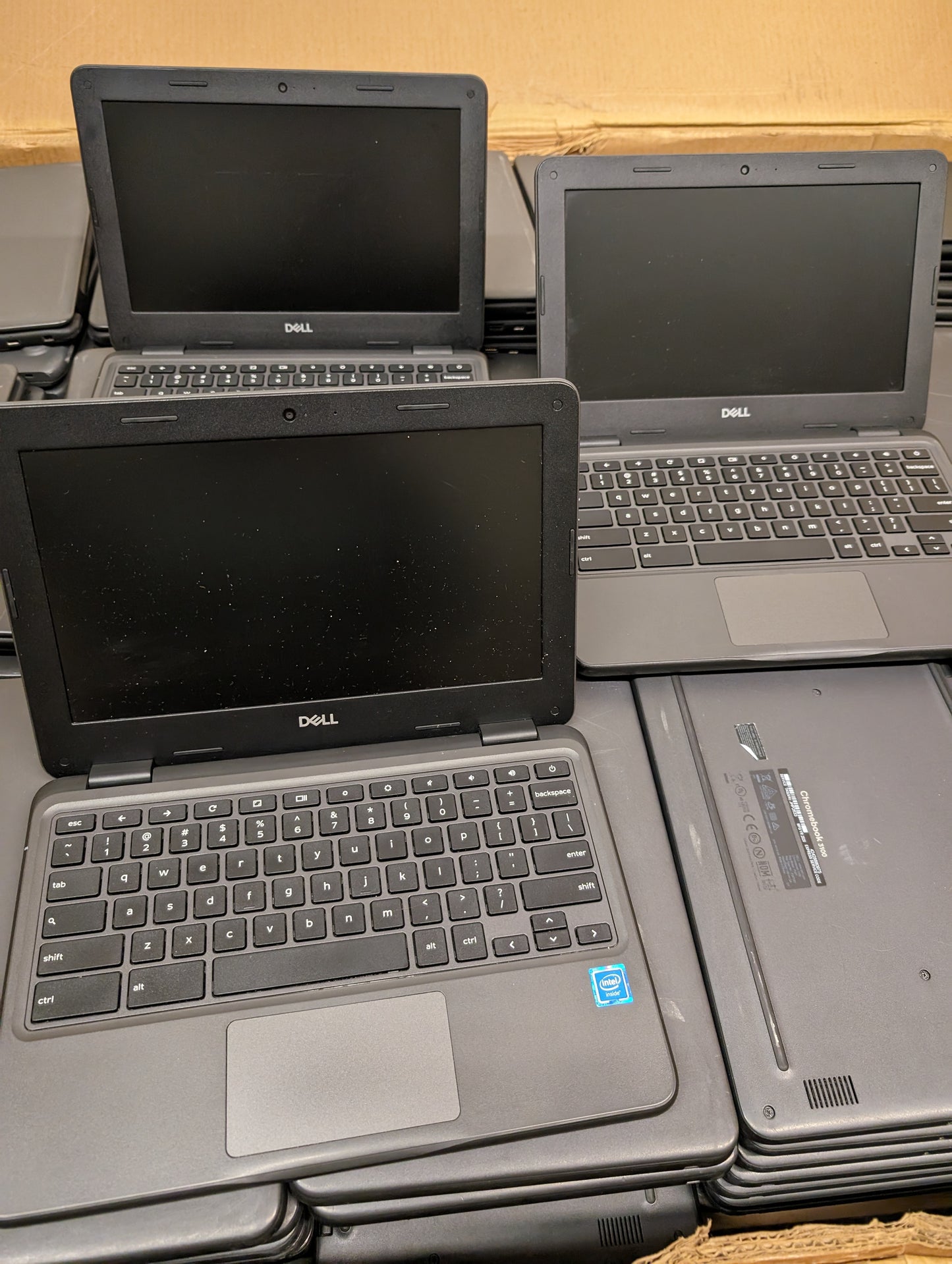 LOT OF 5700 CHROMEBOOKS GOOD TESTED WORKING A/B GRADE